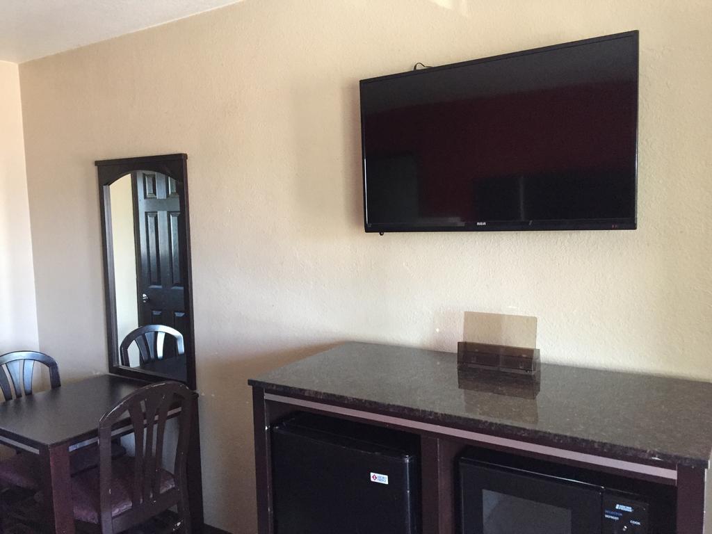 Harbor Inn & Suites Oceanside Esterno foto