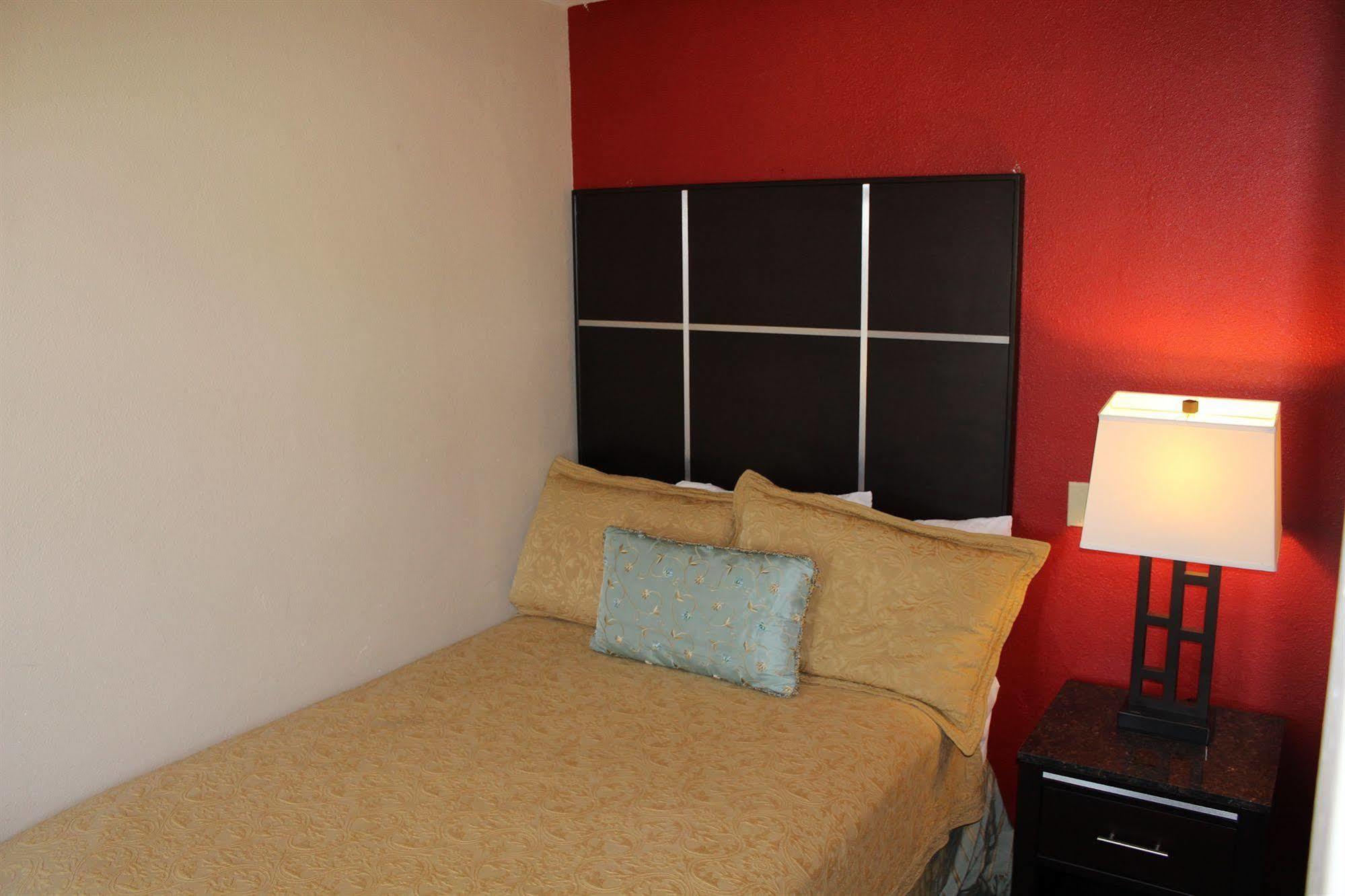 Harbor Inn & Suites Oceanside Esterno foto