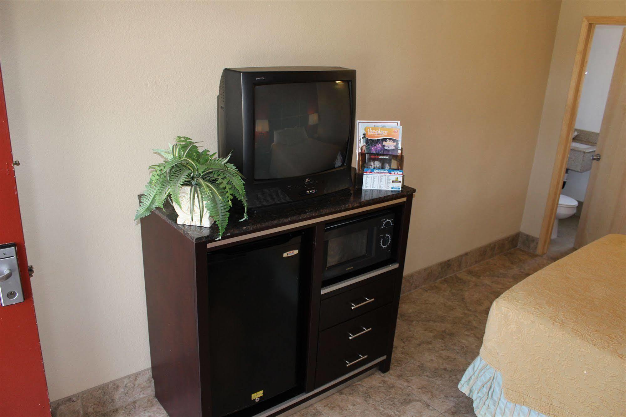Harbor Inn & Suites Oceanside Esterno foto